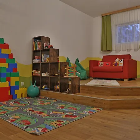 Aparthotel Paradies - Schrempfgut-3
